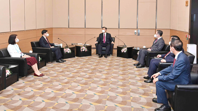 國家主席習近平會見新任行政長官李家超