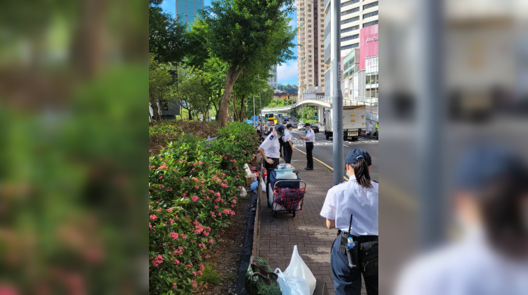 食環署聯同多部門周末打擊非法擺賣 發22張告票提2宗檢控