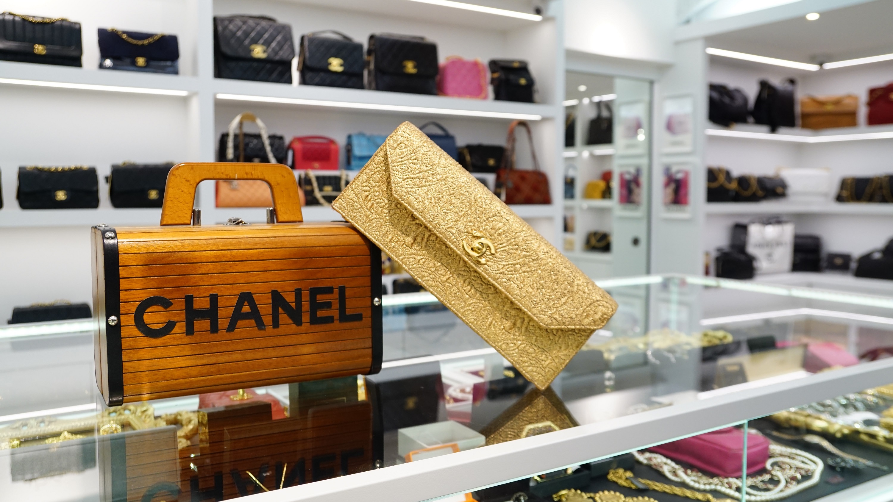 【購物】中古奢侈品店感謝祭 優惠低至六折