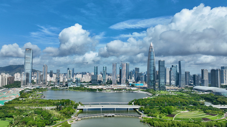 【商報圖說】港人內地定居，目的是什麼？