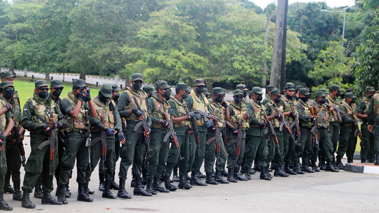 維克拉馬辛哈正式宣誓就任斯里蘭卡臨時總統