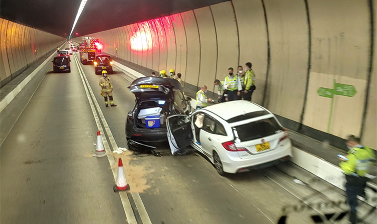 大老山隧道車禍  兩司機一死一傷 