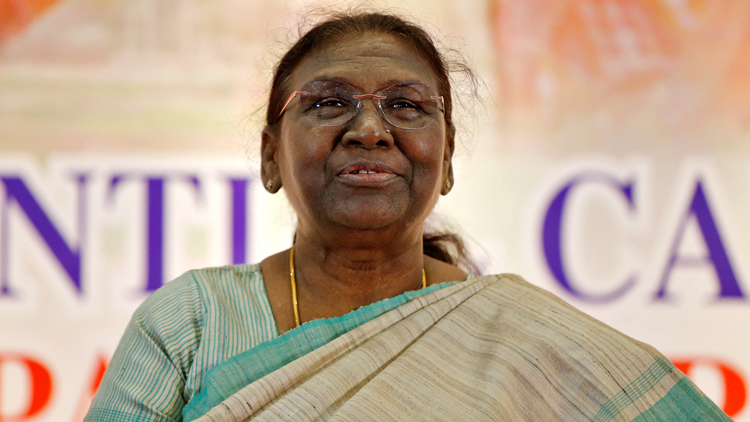 穆爾穆當選印度新一任總統