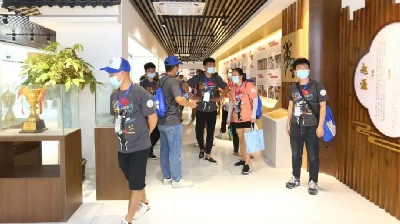 粵港澳青年走讀東莞南城拓「雙創」空間