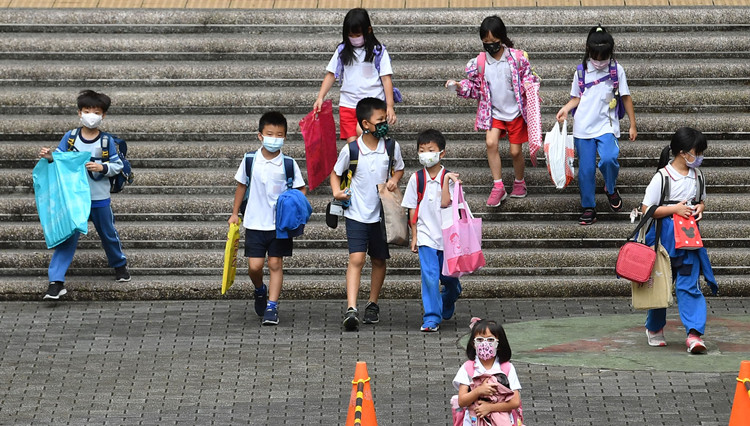 台南一退休小學老師被檢舉任教時性騷擾 已知14人受害