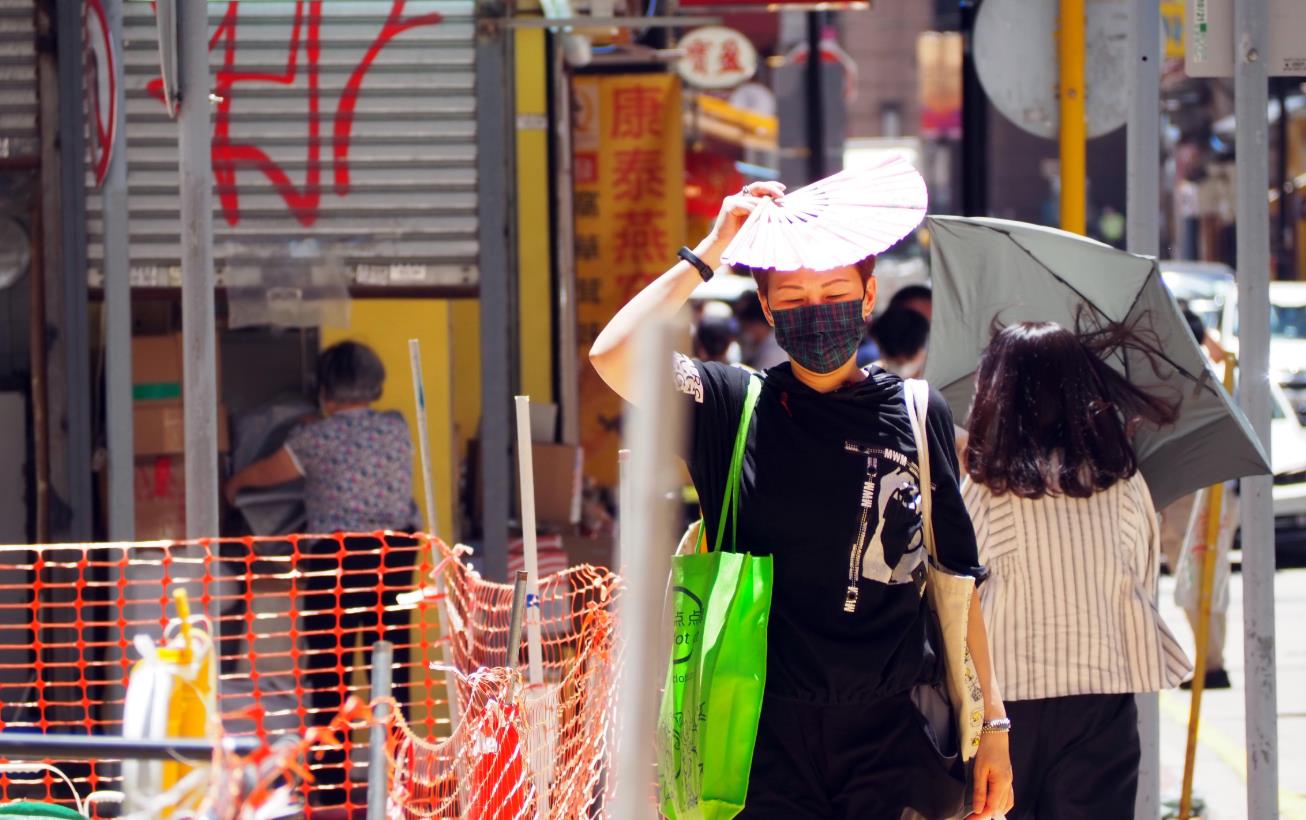 部分鐵皮屋錄43度高溫 林超英籲少開冷氣以免惡性循環