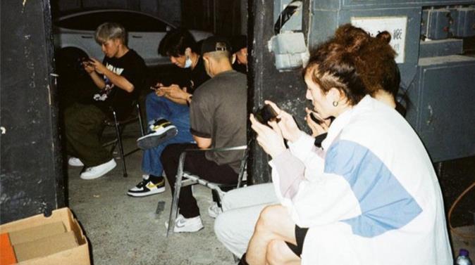 【MIRROR演唱會意外】阿峯盆骨壓傷已出院 搬地方靜心修養