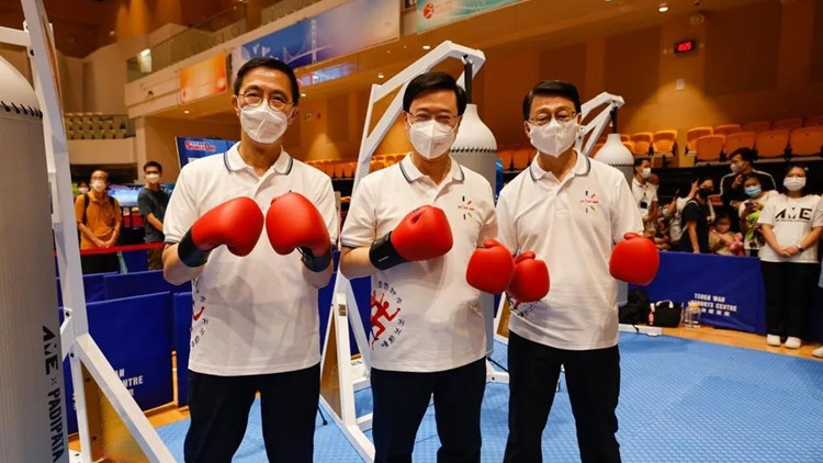 李家超參與「全民運動日2022」 鼓勵市民勤做運動