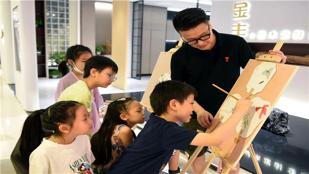 小候鳥飛來杭，美院藝術家趕去教畫畫