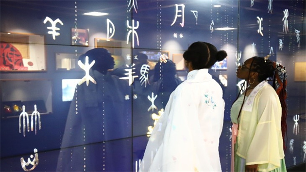 外國留學生走進山東泰安感知多彩中國