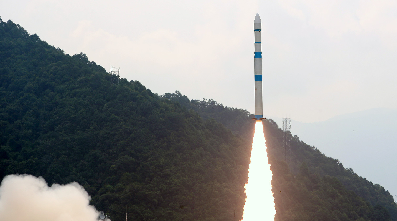 我國成功發射中科院創新十六號衛星