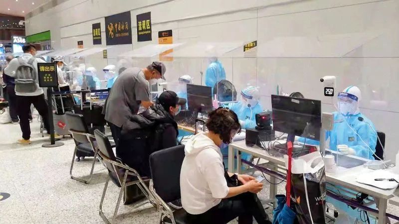 中國海關總署：出入境人員無需再申報核酸檢測等信息