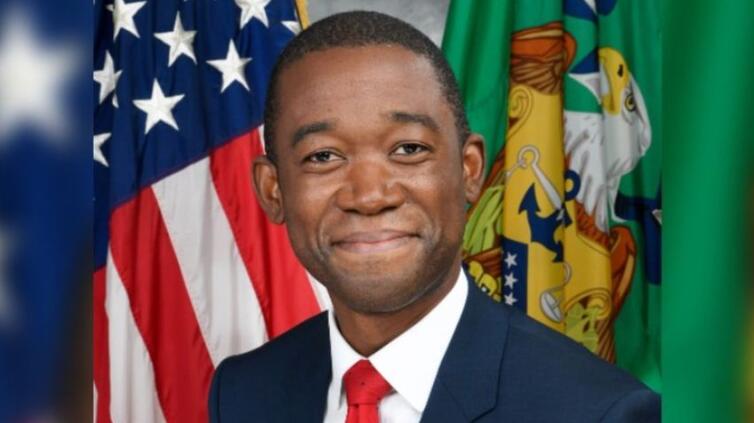 美國為俄羅斯石油定「指導價」 每桶44美元