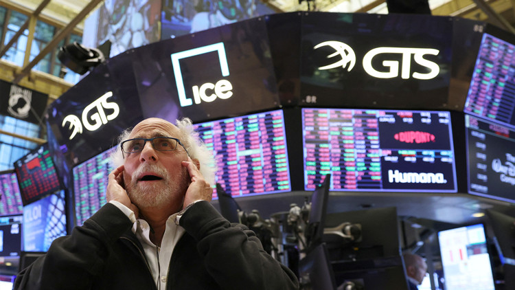 美股三大股指14日全線收漲