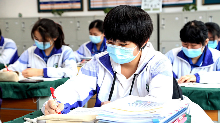 教育部：中央財政累計投入711.86億元 強化普通高中基礎條件保障