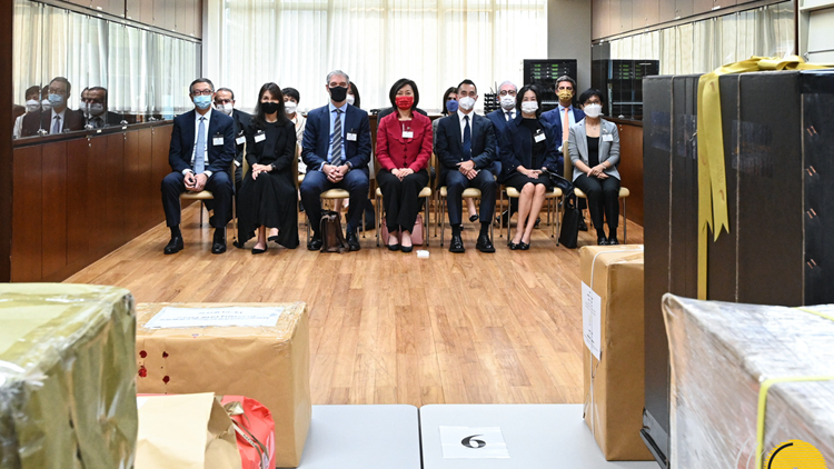 有片｜澳門博彩牌競投開標 7間公司皆獲接納參與競投