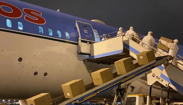 8月深圳寶安國際機場外貿貨運吞吐量同比增長24.9% 深圳國際貨運航線達34條