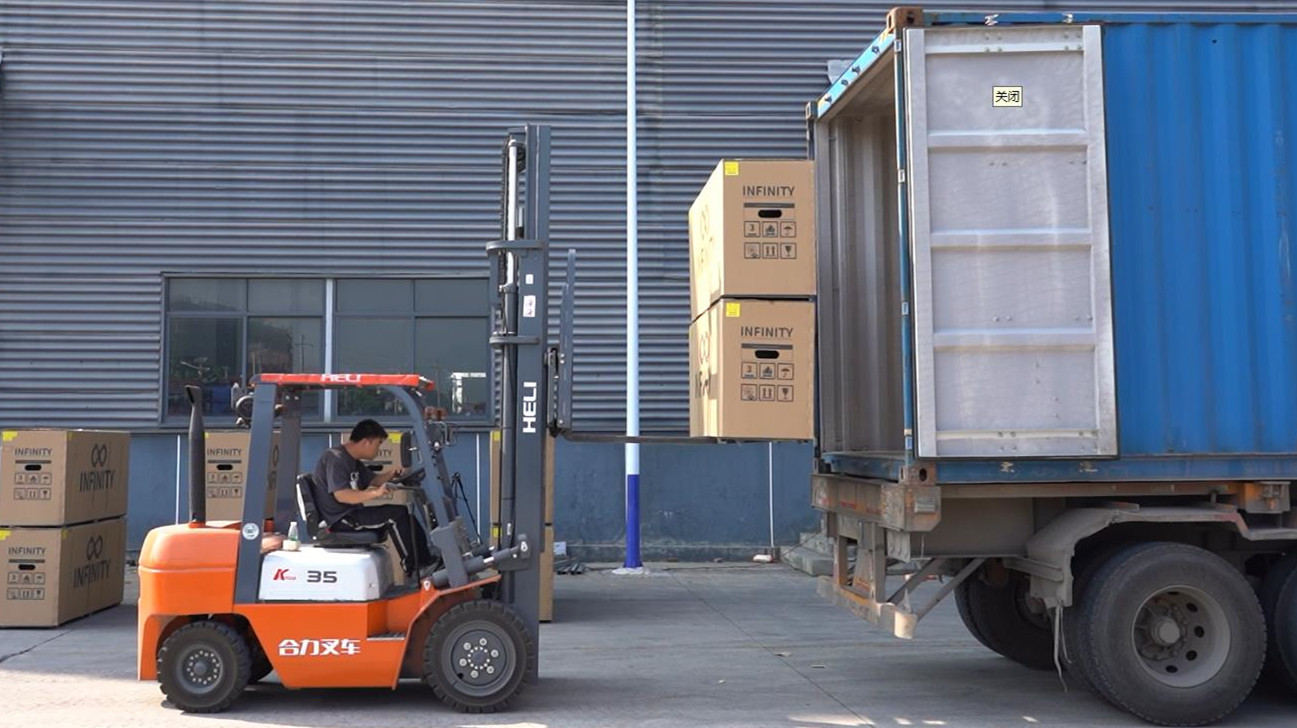 廣西貴港450輛電動車出口泰國