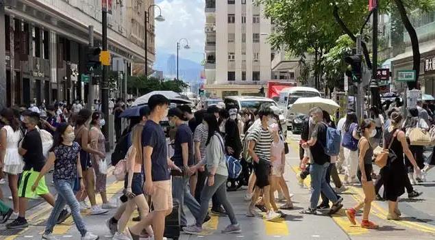 何栢良：疫苗接種率提升 應取消成效較低防疫措施