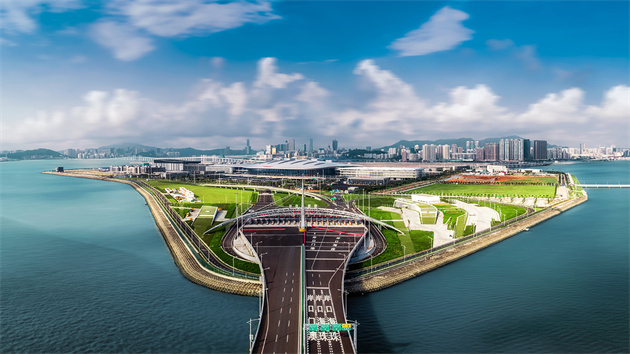 港珠澳大橋珠海口岸粵港跨境貨運智慧防疫檢查區建成