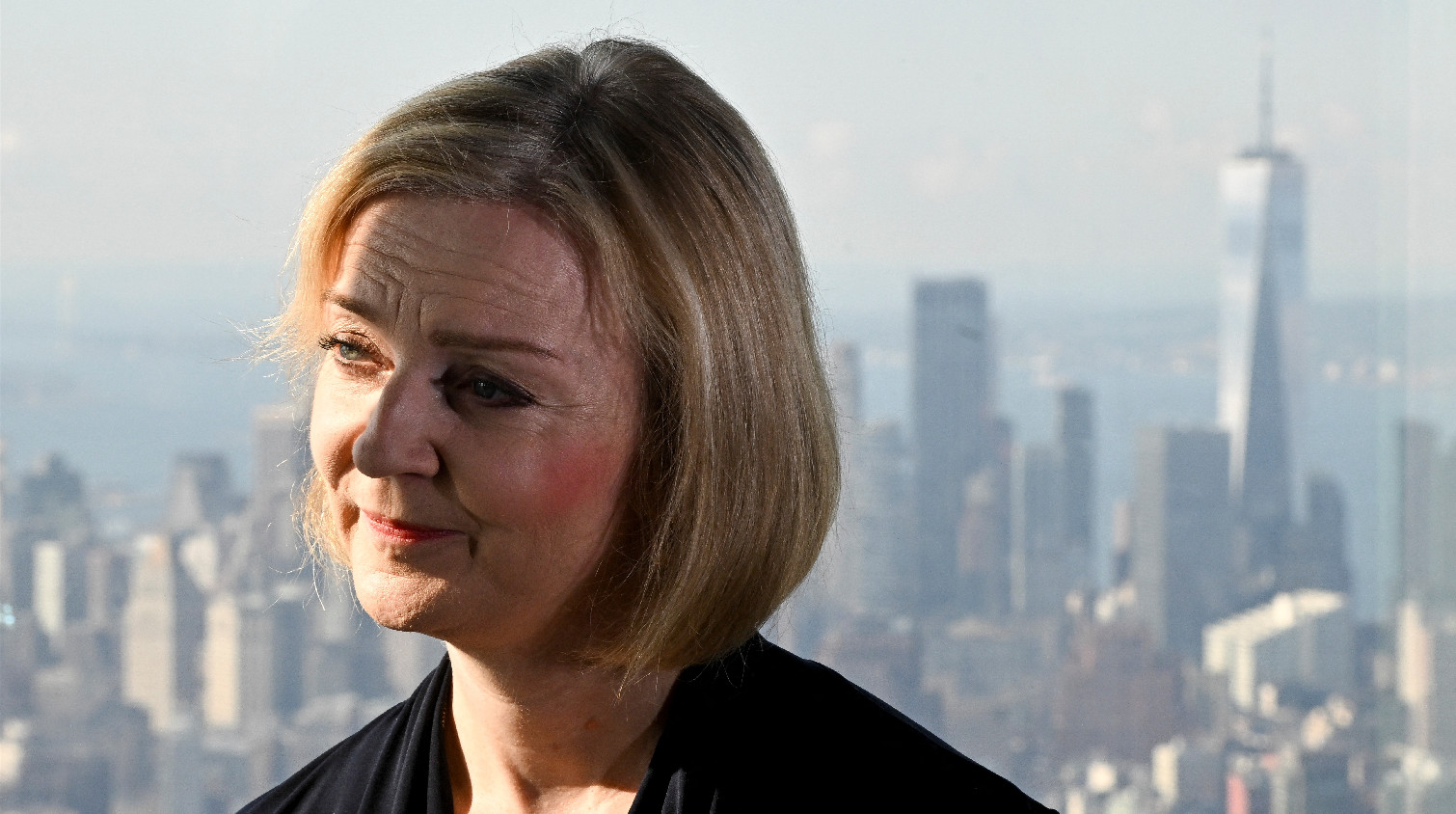 英國首相：明年對烏軍援金額或超過今年