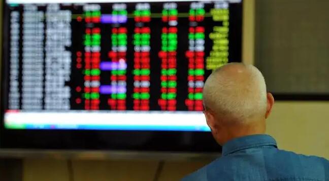 【A股收評】滬指險守3100點 能源股逆勢走強