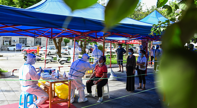 內地26日新增本土確診病例173例 本土無症狀感染者636例