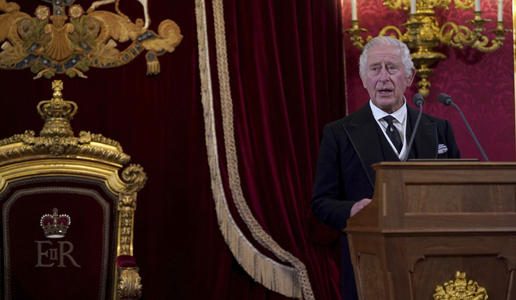 英國啟用新皇家標誌 國王頭像硬幣紙幣郵票將逐步流通