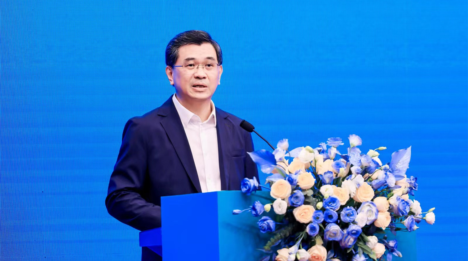 港澳及社會各界向暨大捐贈1000萬元培養高水平運動員