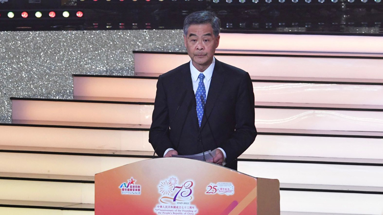 香港同胞慶祝國慶晚會舉行 梁振英：粵港合作的三大平台布局更加成熟