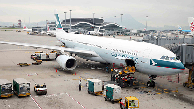 國泰航空周五舉行疫後首次大型招聘日 目標18至24個月聘2000名機艙服務員