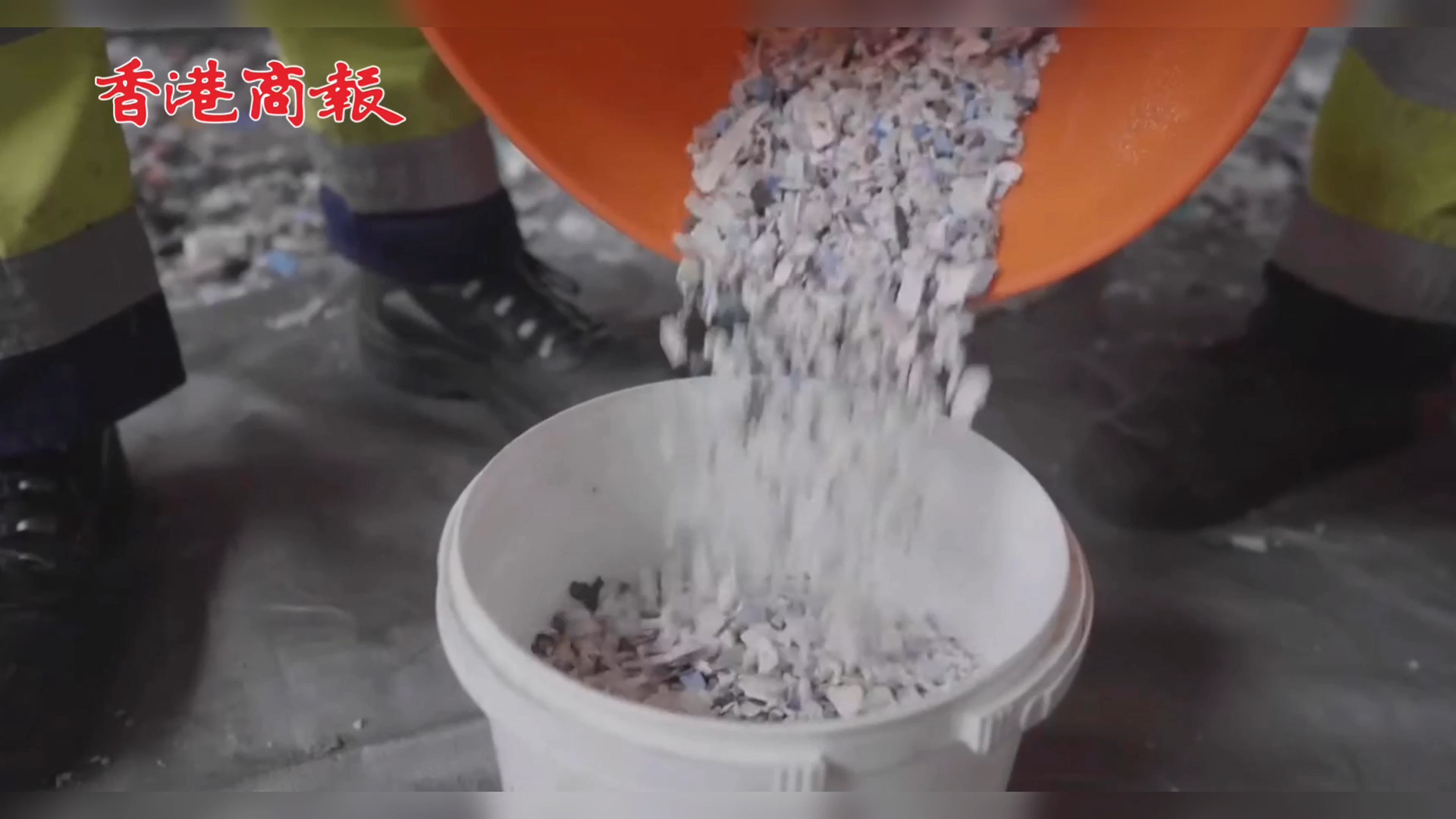 有片 |  人類母乳中首次發現微塑料 對嬰兒的潛在健康影響目前仍未可知