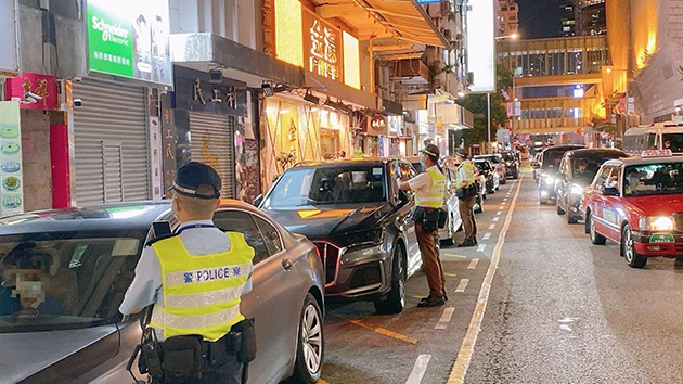 警旺角打擊違例泊車 發1315張牛肉乾 拖走13輛車