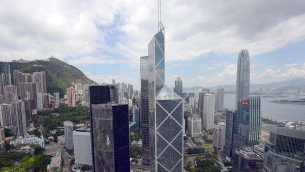 高力：本港全年住宅樓價料跌至多一成二