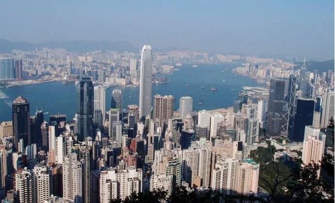 外電指港府考慮有條件放寬非居民買樓15%稅率  本地地產股倒升