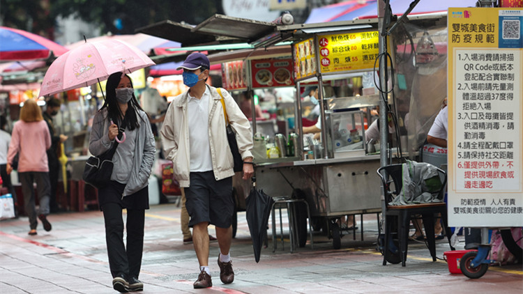 台灣增35601例新冠本土病例