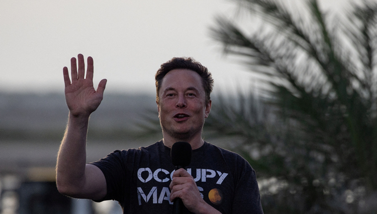 馬斯克搬水槽進推特總部 收購案已成定局