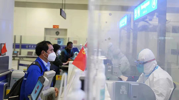 國家移民管理局：三季度出入境人員2218.5萬餘人次