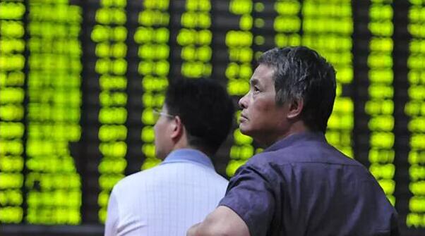 【A股收評】滬深兩市破位下跌 滬指跌2.25%創階段新低