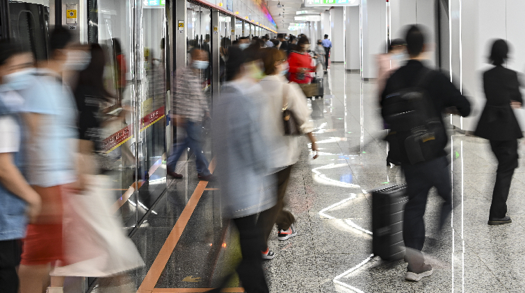 廣州海珠區未來三天嚴格控制人員流動 地鐵公交暫停服務