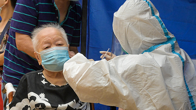 專家委員會認可復必泰二價新冠疫苗效益大於風險