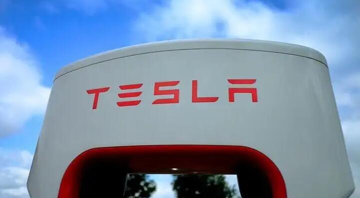 特斯拉因轉向助力缺陷在美國召回4萬輛汽車