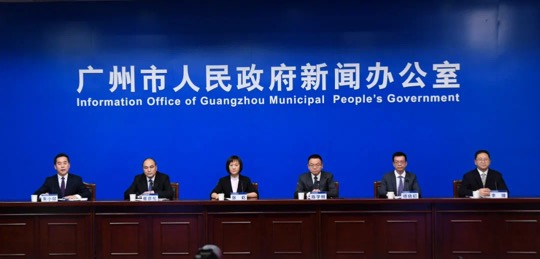 廣州8日新增2637例本土感染者 10日起8區中小學暫停線下教學