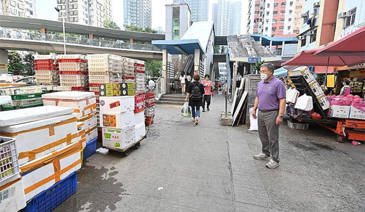 卓永興到元朗視察市容與燒烤場重開情況