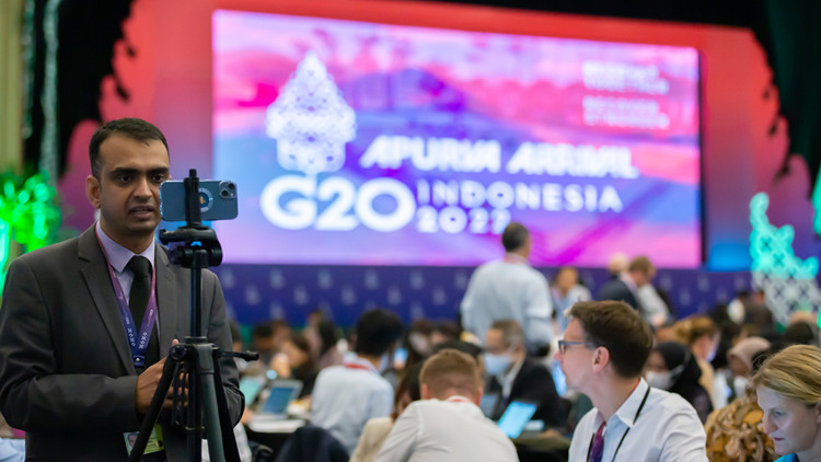 二十國集團領導人峰會在峇里島開幕