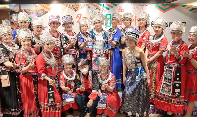 圖集 | 裕華國貨舉辦展銷月 特色商品展現多彩貴州