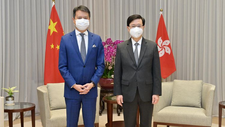 李家超與世界知識產權組織總幹事鄧鴻森會面