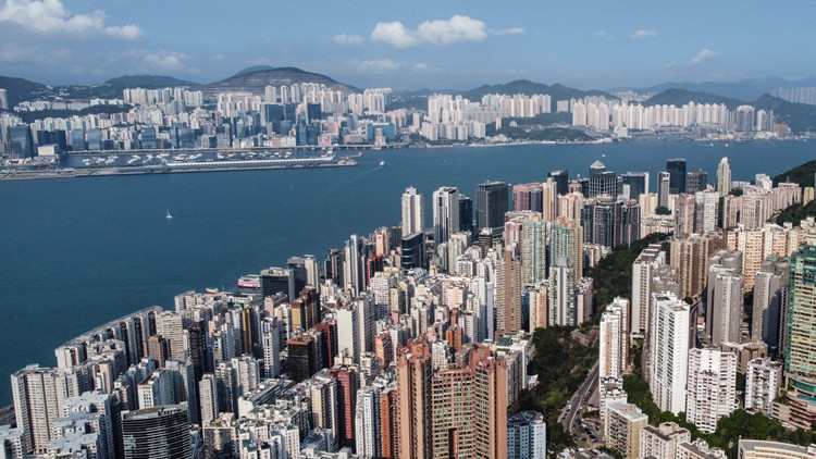 【鑪峰遠眺】正視香港經濟下行風險
