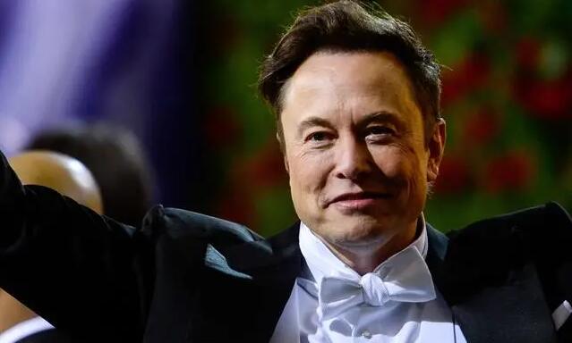 馬斯克：蘋果「全面恢復」在推特上的廣告投放