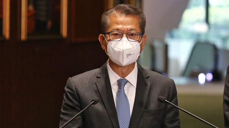 陳茂波料本財年赤字高達1000億元 要恪守審慎理財原則